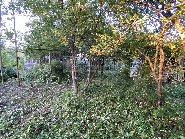 Уварово д.: участок 4 соток