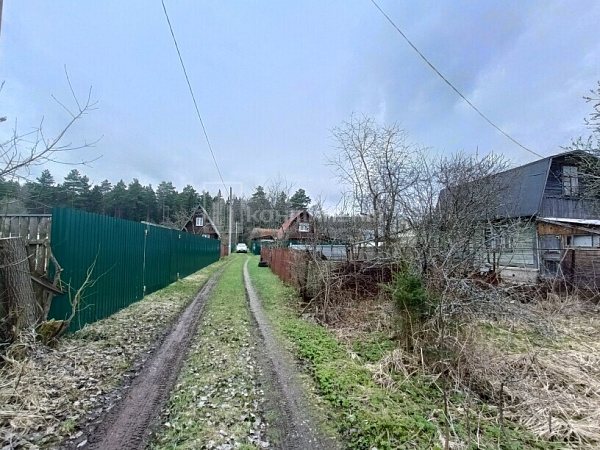 Уварово д.: участок 4 соток
