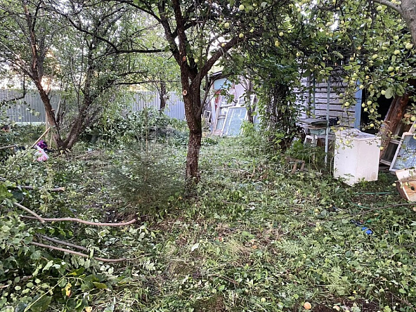 Уварово д.: участок 4 соток